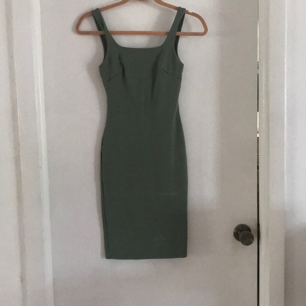 Green midi dress, never worn